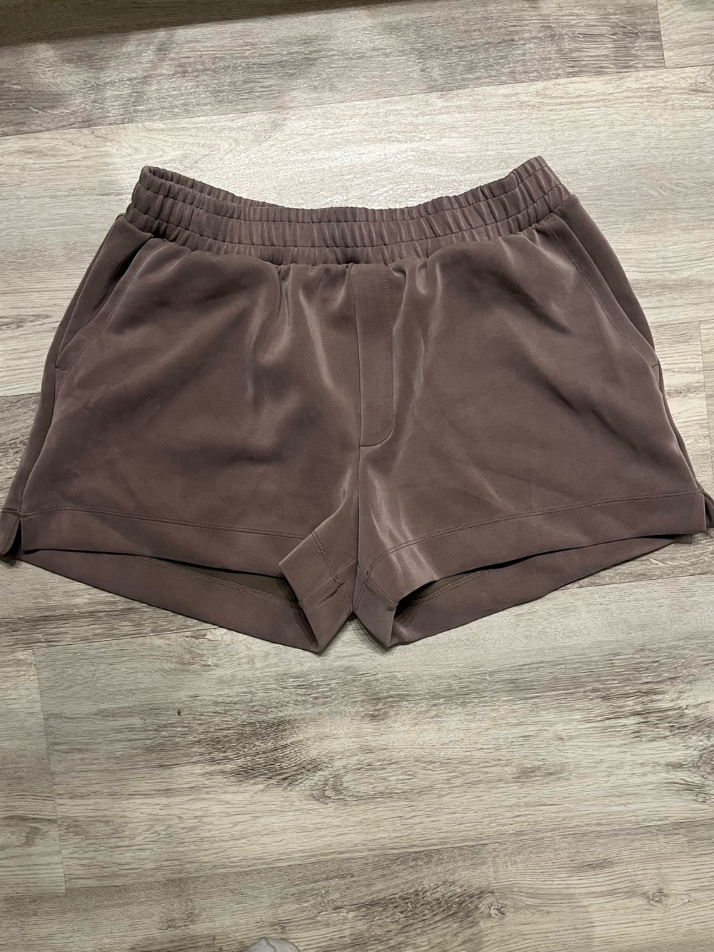 a new day Women's Elastic Waist Athletic Shorts - Brown